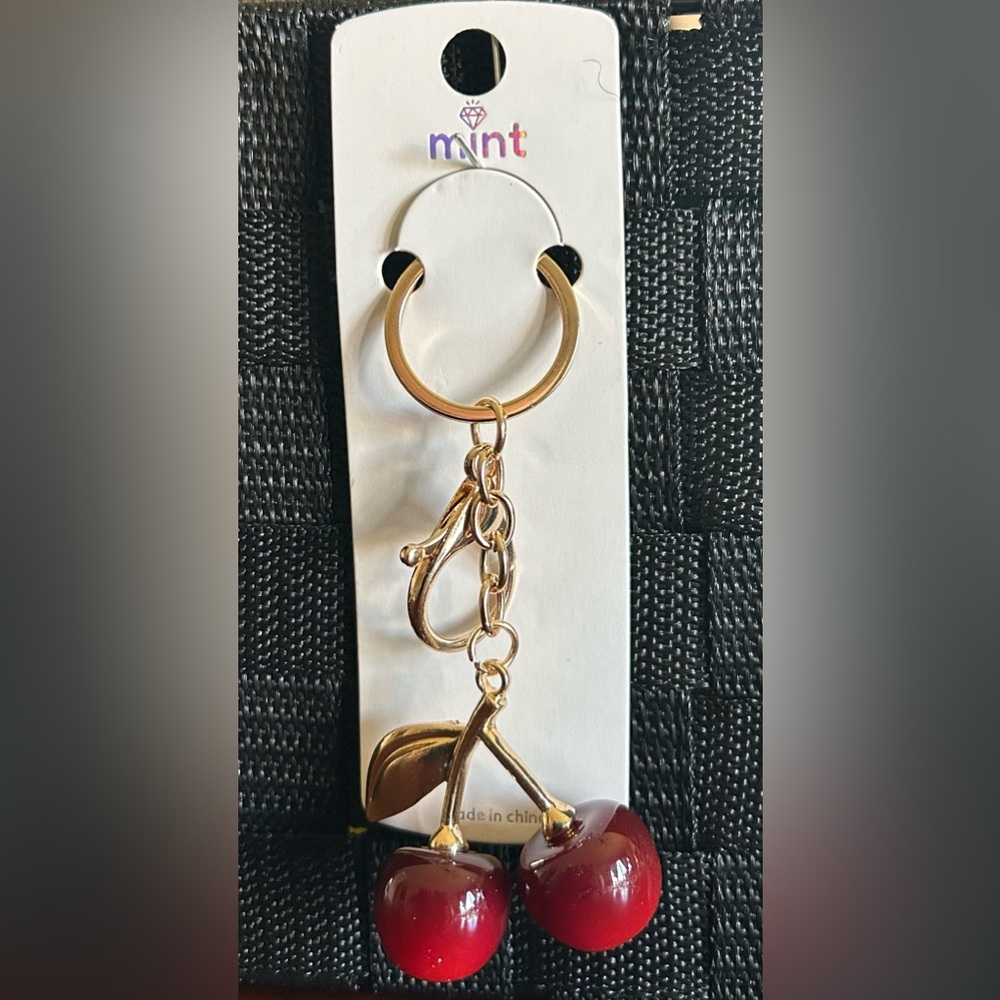 😍Mint Gold and Red Cherry Keychain